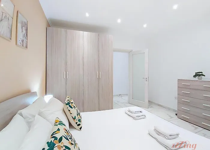 Premium Seafront With Panoramic Bay Views Daire