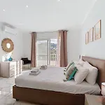 Premium Seafront With Panoramic Bay Views Apartamento