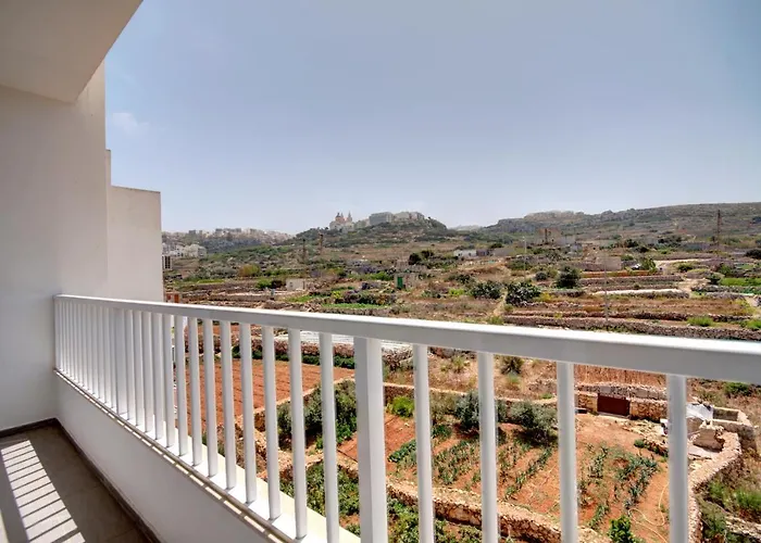 Daire Premium Seafront With Panoramic Bay Views